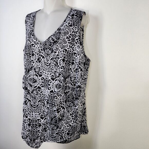 Catherines Women Tank Top Size 1X Black White Printed Tiered Layered V Neck Boho - Picture 5 of 9